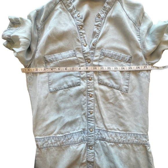 Life in Progress Tunic Dress Chambray White Wash Denim Button Boho Y2k T… - Picture 6 of 6